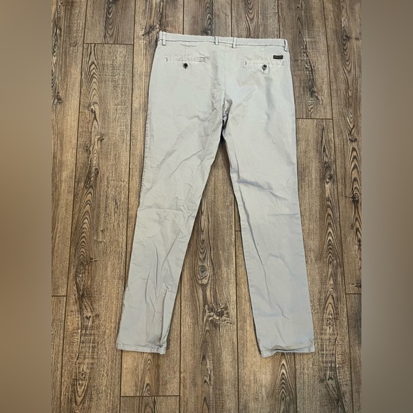 Hugo Boss light grey stretch slim fit chinos size 38R - Picture 9 of 11